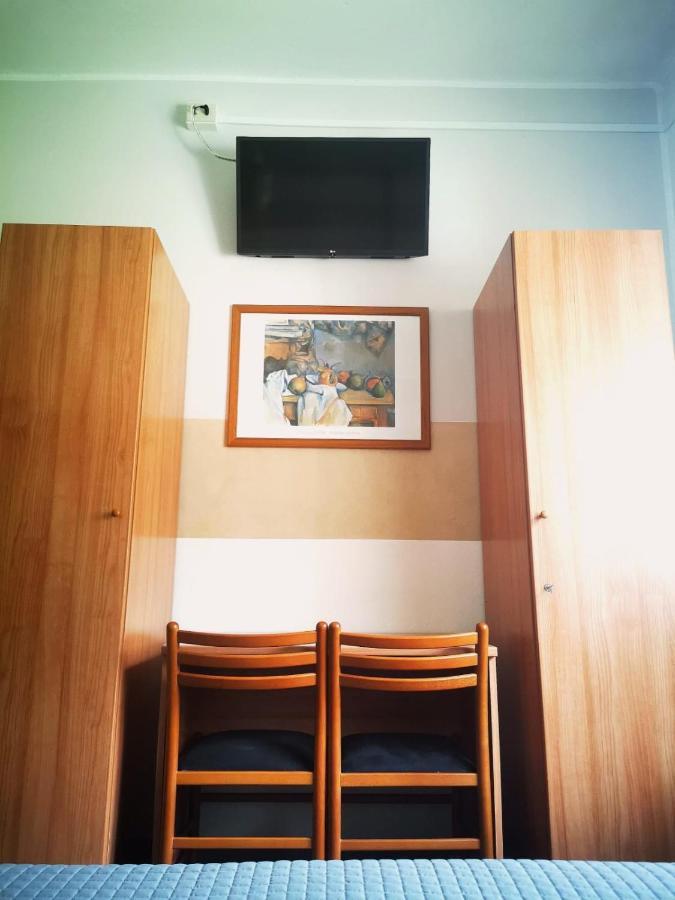 Albergo Al Pescatore Бренцоне сул Гарда Екстериор снимка